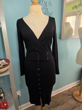 Fashion to Figure Black Long-Sleeve Knit Skirt Set